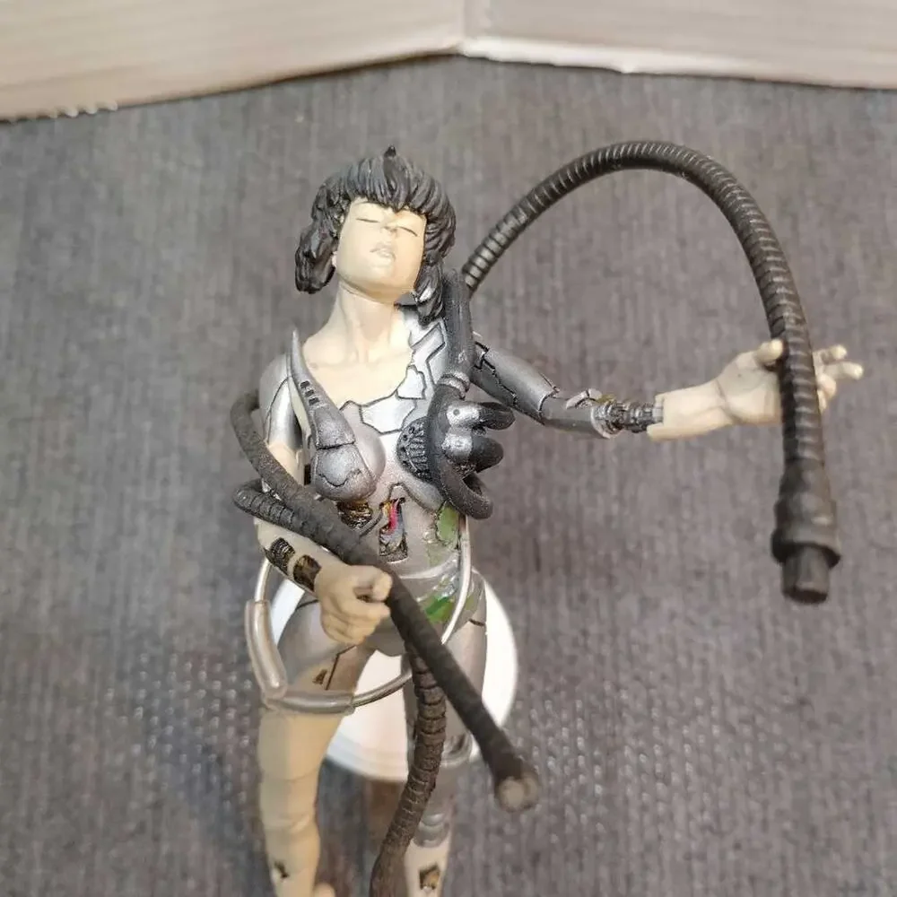 Ghost in the Shell Motoko Kusanagi Action Figure Anime Collectible